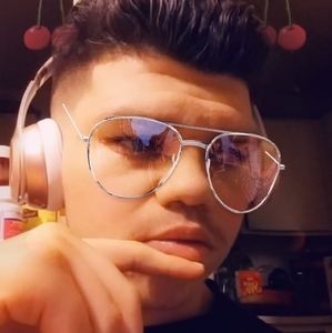 Meet your Posher, Jay